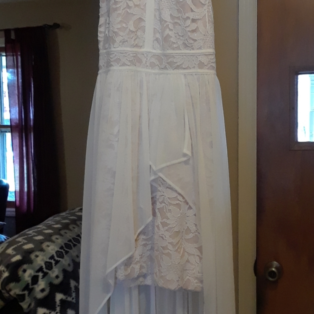 Formal/Prom Dress - Picture 3 of 8
